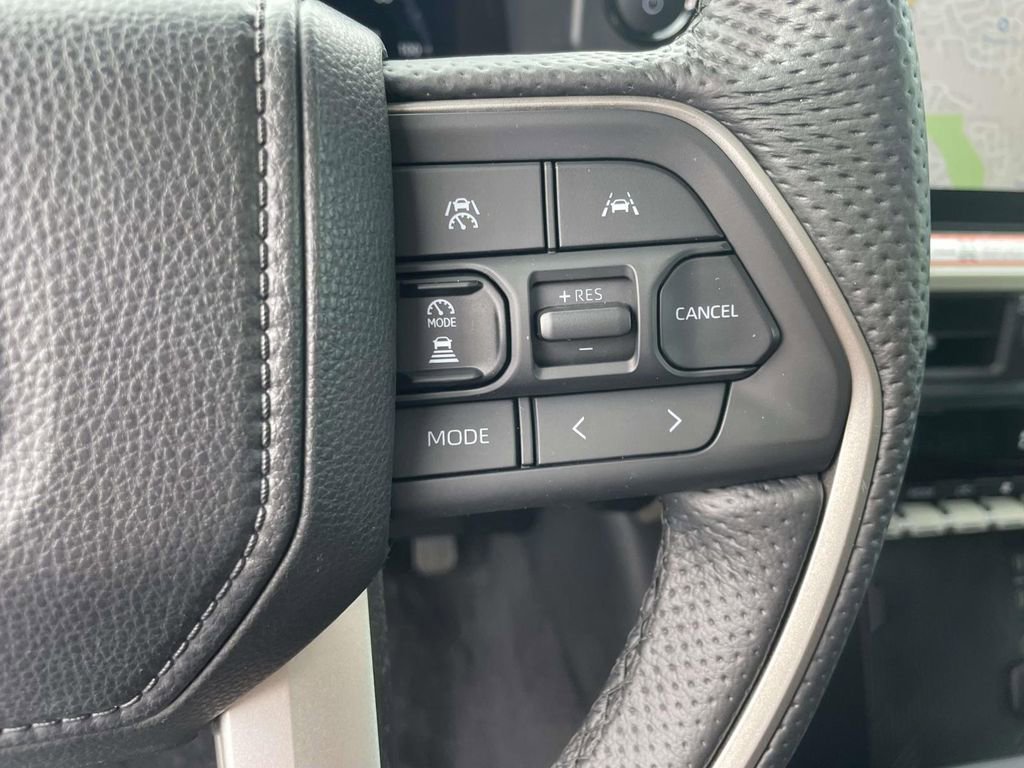Used 2025 Toyota Tacoma Limited AWD/4WD image 23
