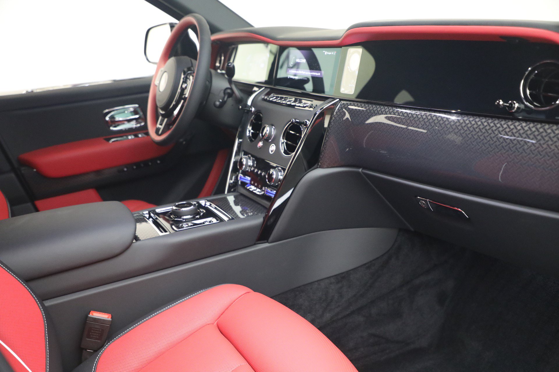 New 2027 Rolls-Royce Cullinan Black Badge AWD/4WD image 18