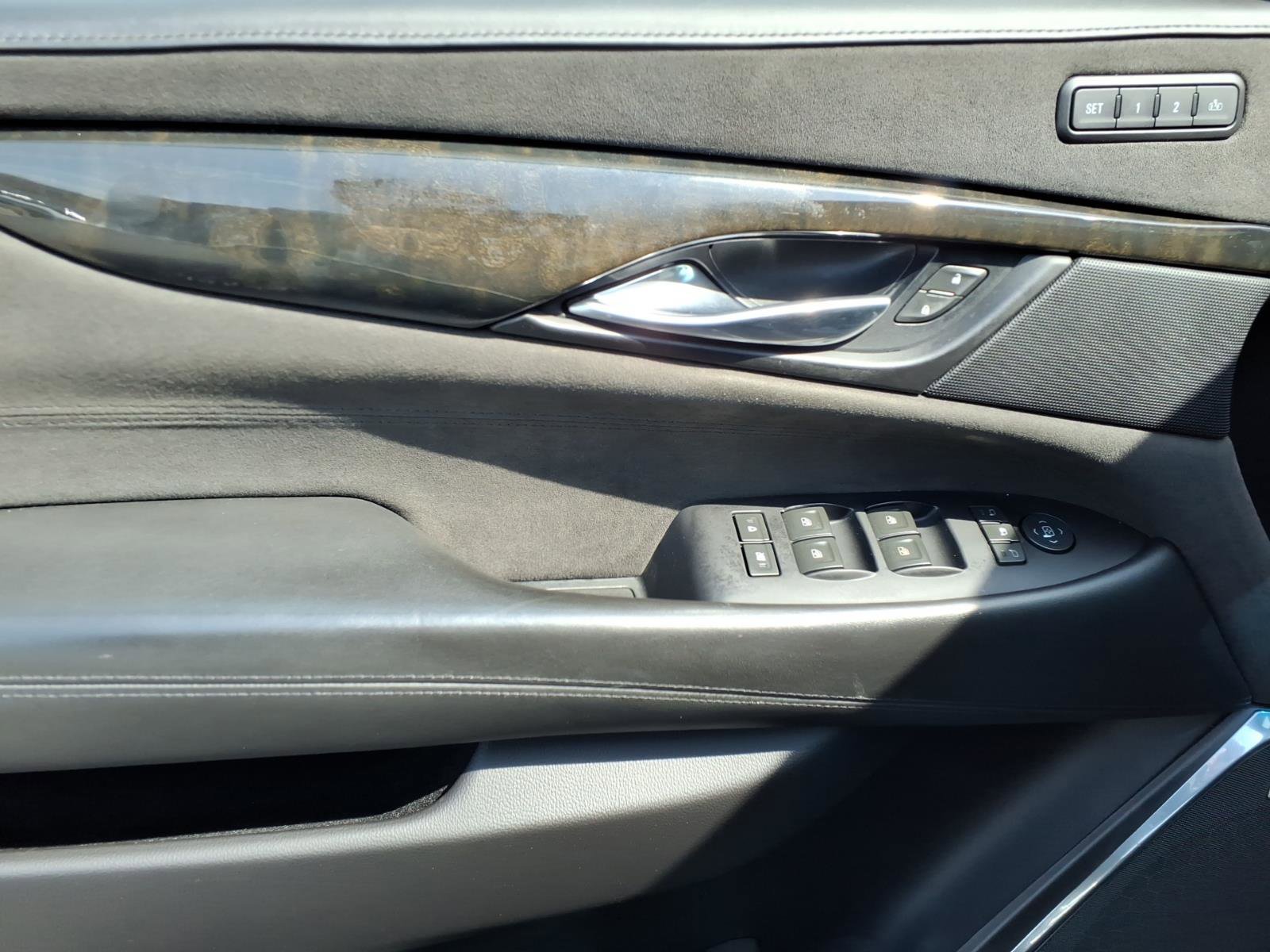 Used 2018 Cadillac Escalade Platinum image 22