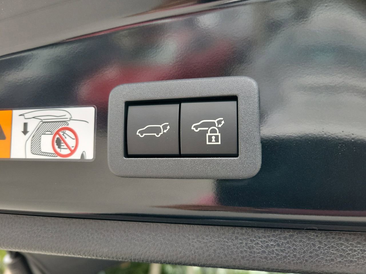 New 2026 Toyota Corolla Cross XLE image 9