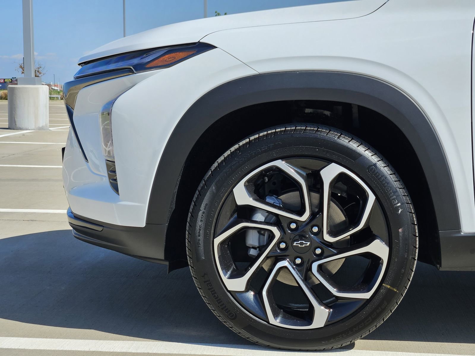 New 2026 Chevrolet Trax RS w/ Sunroof Package image 13