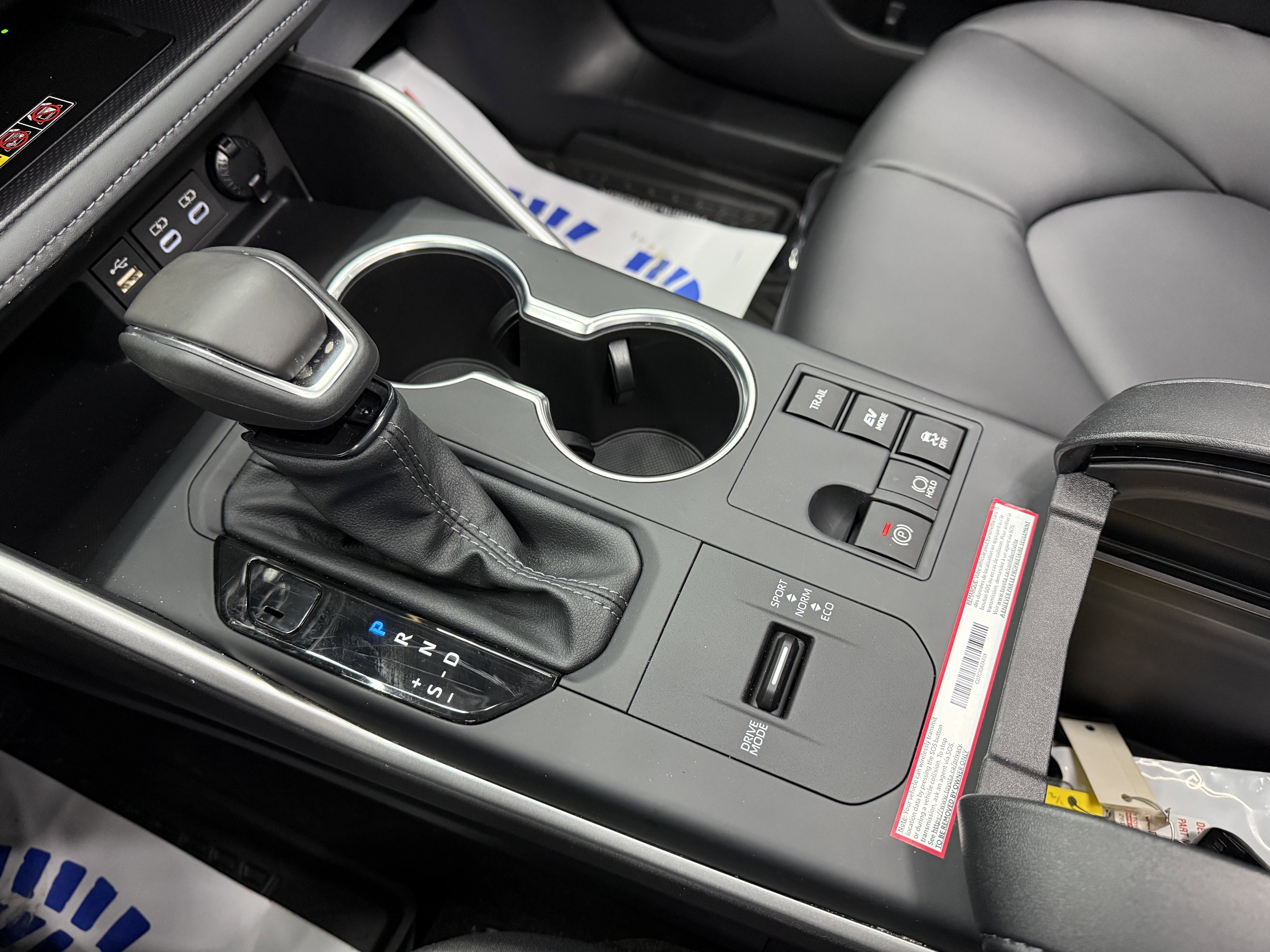 Used 2026 Toyota Highlander XLE image 18