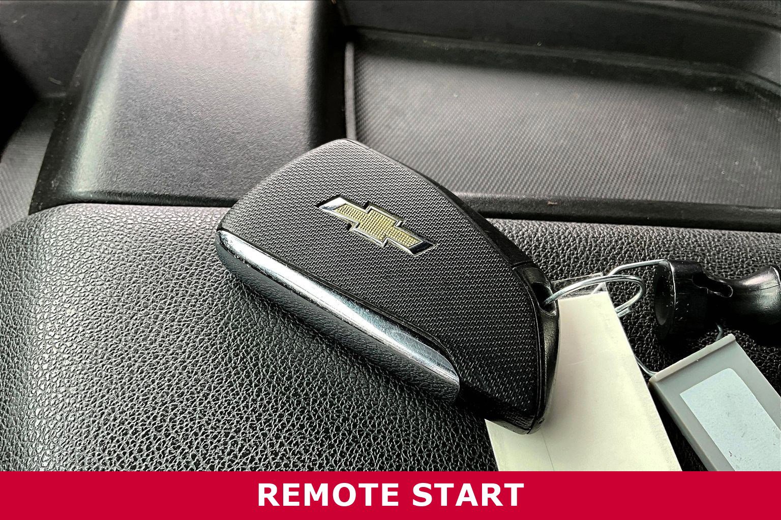 Used 2022 Chevrolet Silverado 1500 LT AWD/4WD image 32