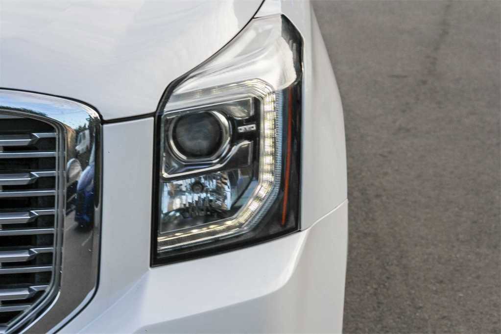 Used 2020 GMC Yukon Denali w/ Open Road Package image 5