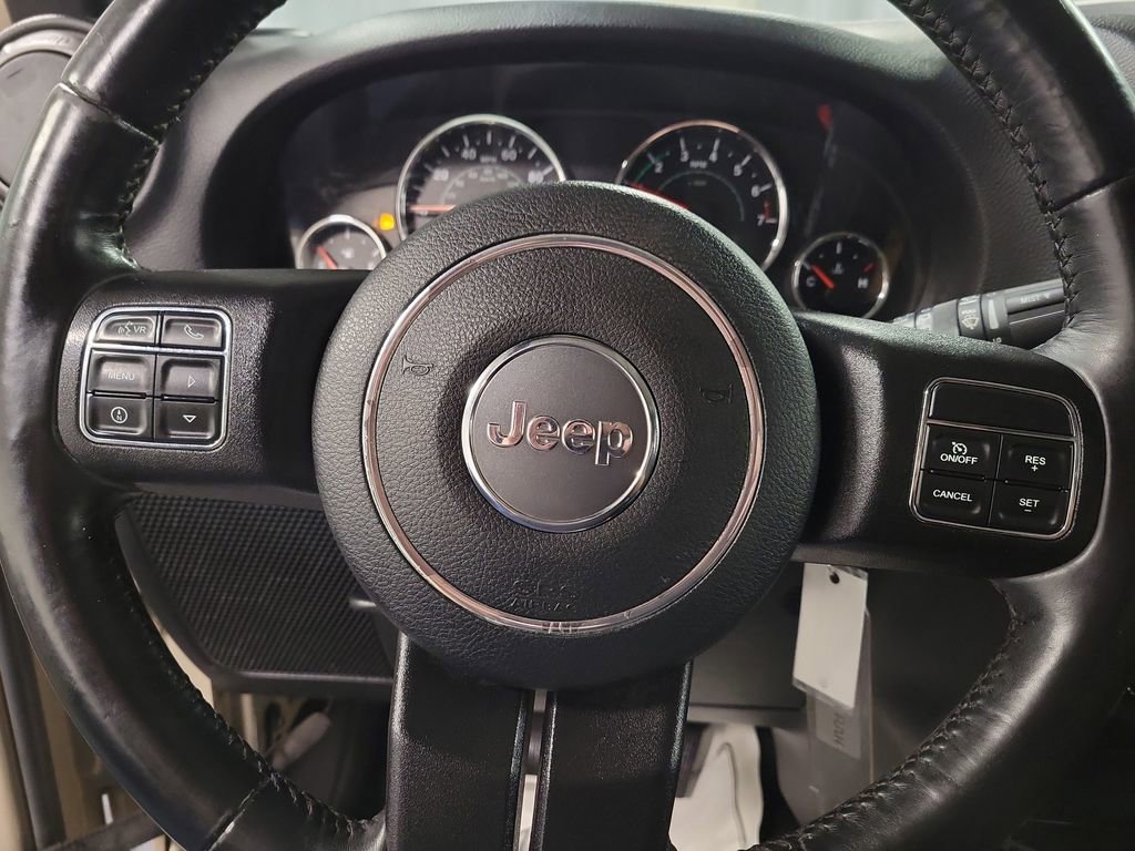 Used 2016 Jeep Wrangler Unlimited Sport w/ Connectivity Group image 18