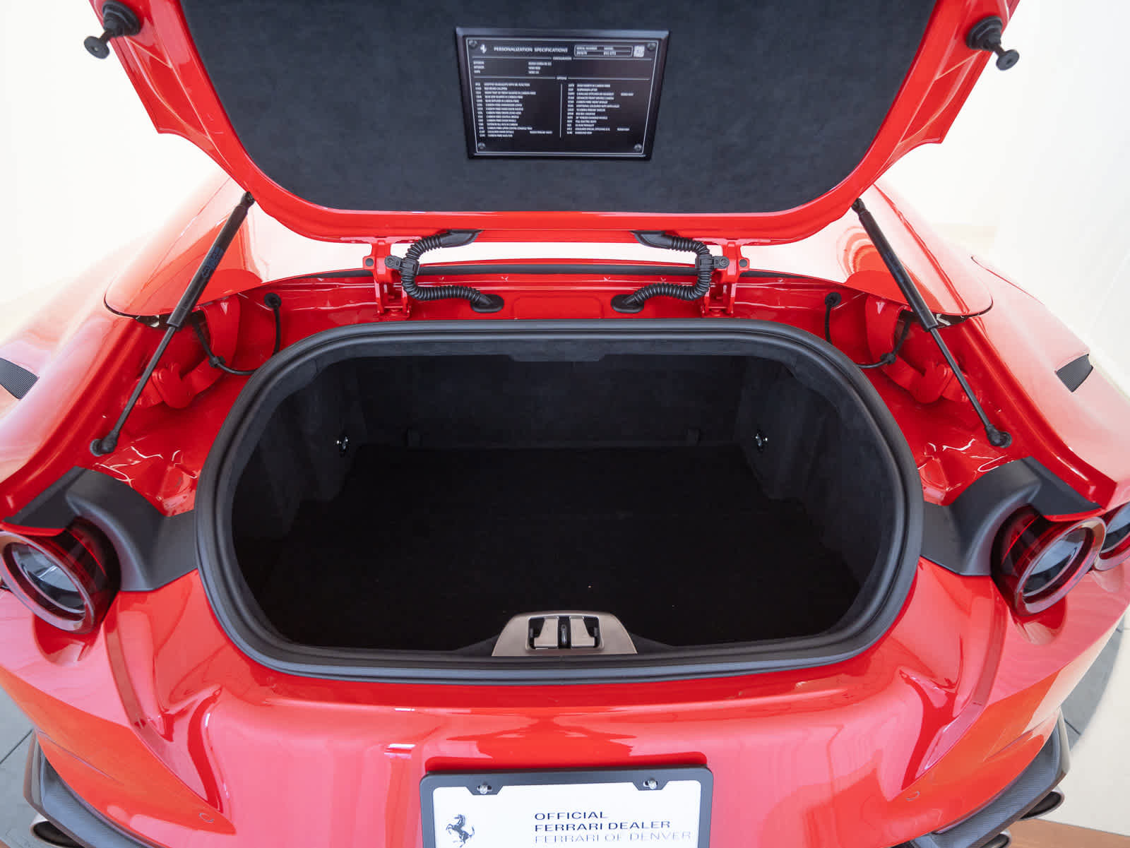 Used 2021 Ferrari 812 GTS image 26