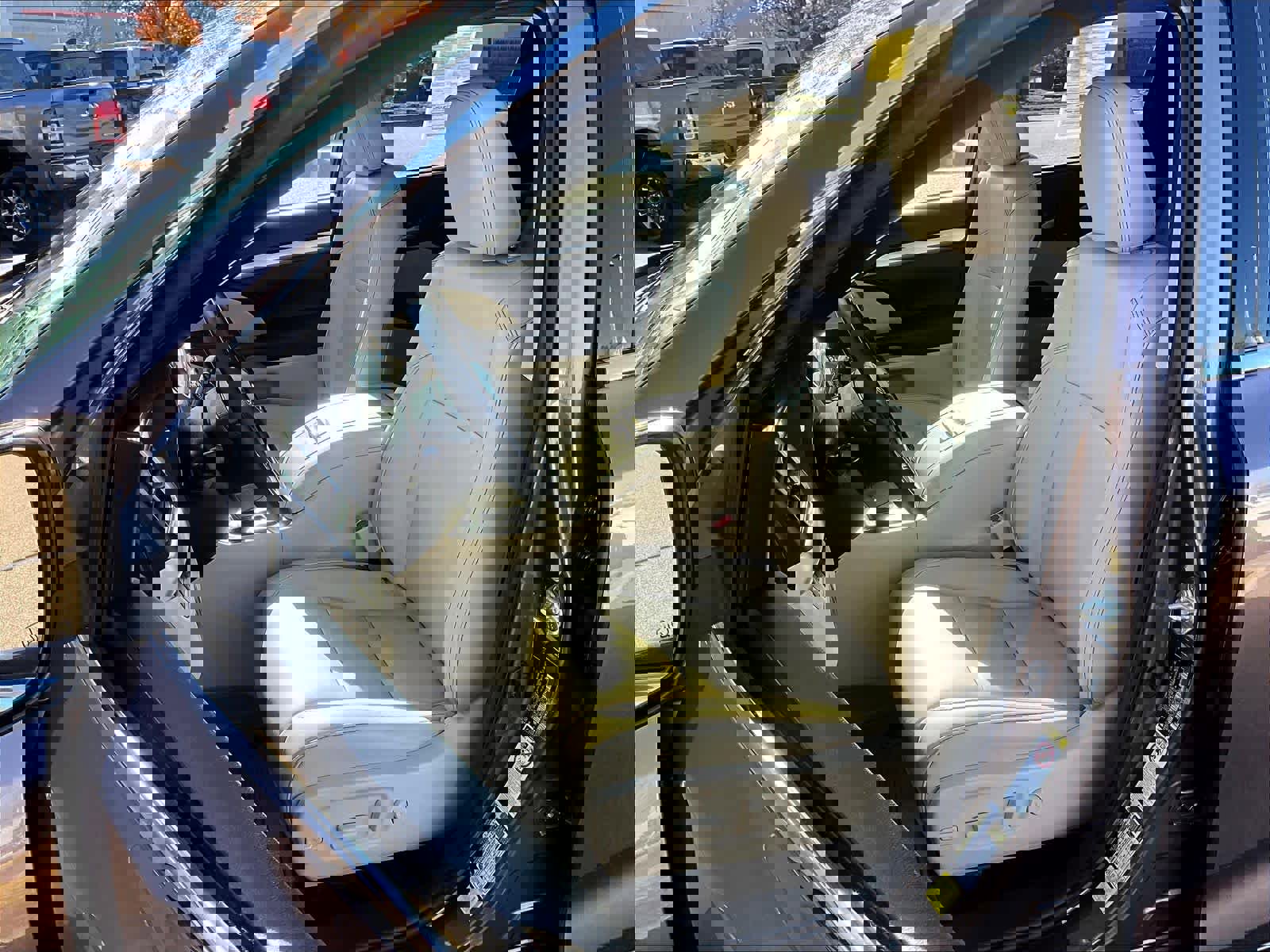 Used 2017 Toyota Highlander XLE image 10