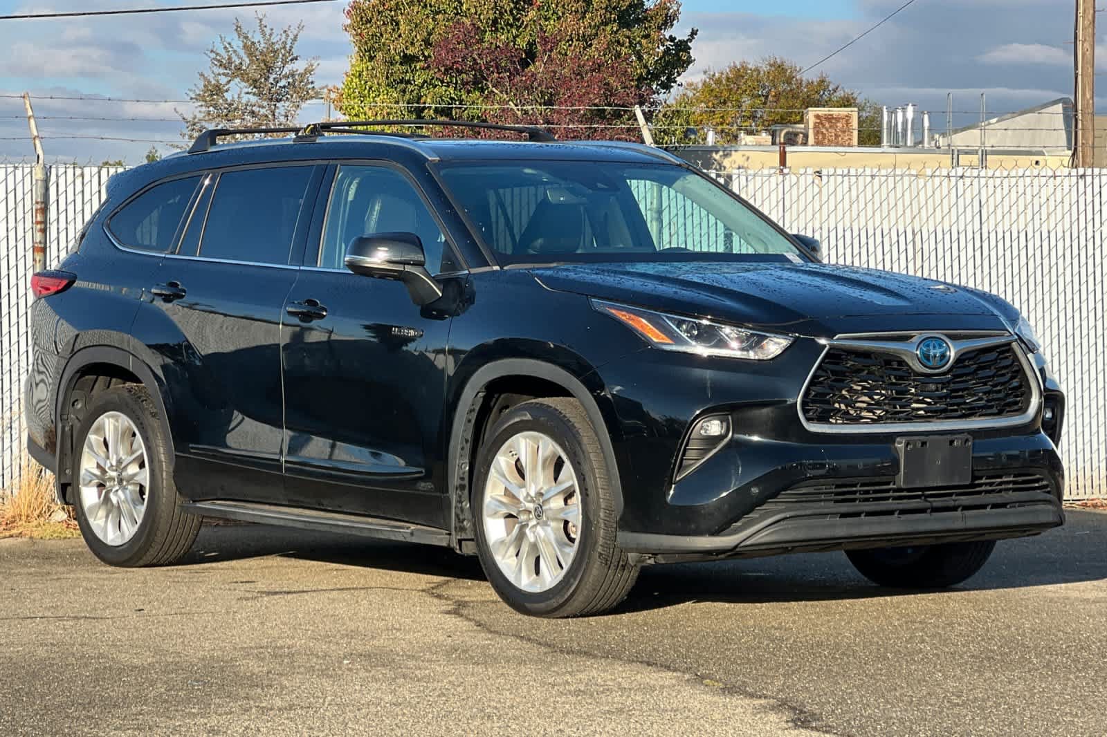 Used 2021 Toyota Highlander Limited AWD/4WD image 7
