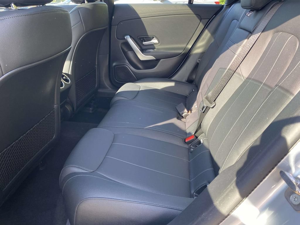 Used 2025 Mercedes-Benz CLA 250 image 10