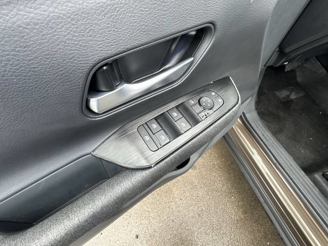 Certified 2025 Nissan Kicks SV w/ SV Premium Package AWD/4WD image 14