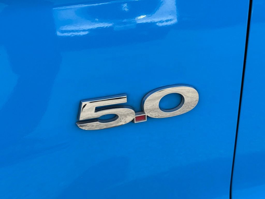 Used 2013 Ford Mustang GT Premium w/ Brembo Brake Pkg image 9