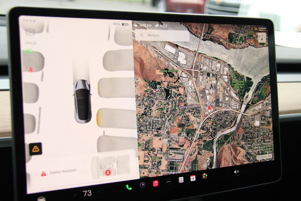 Used 2023 Tesla Model 3 Standard Range image 22