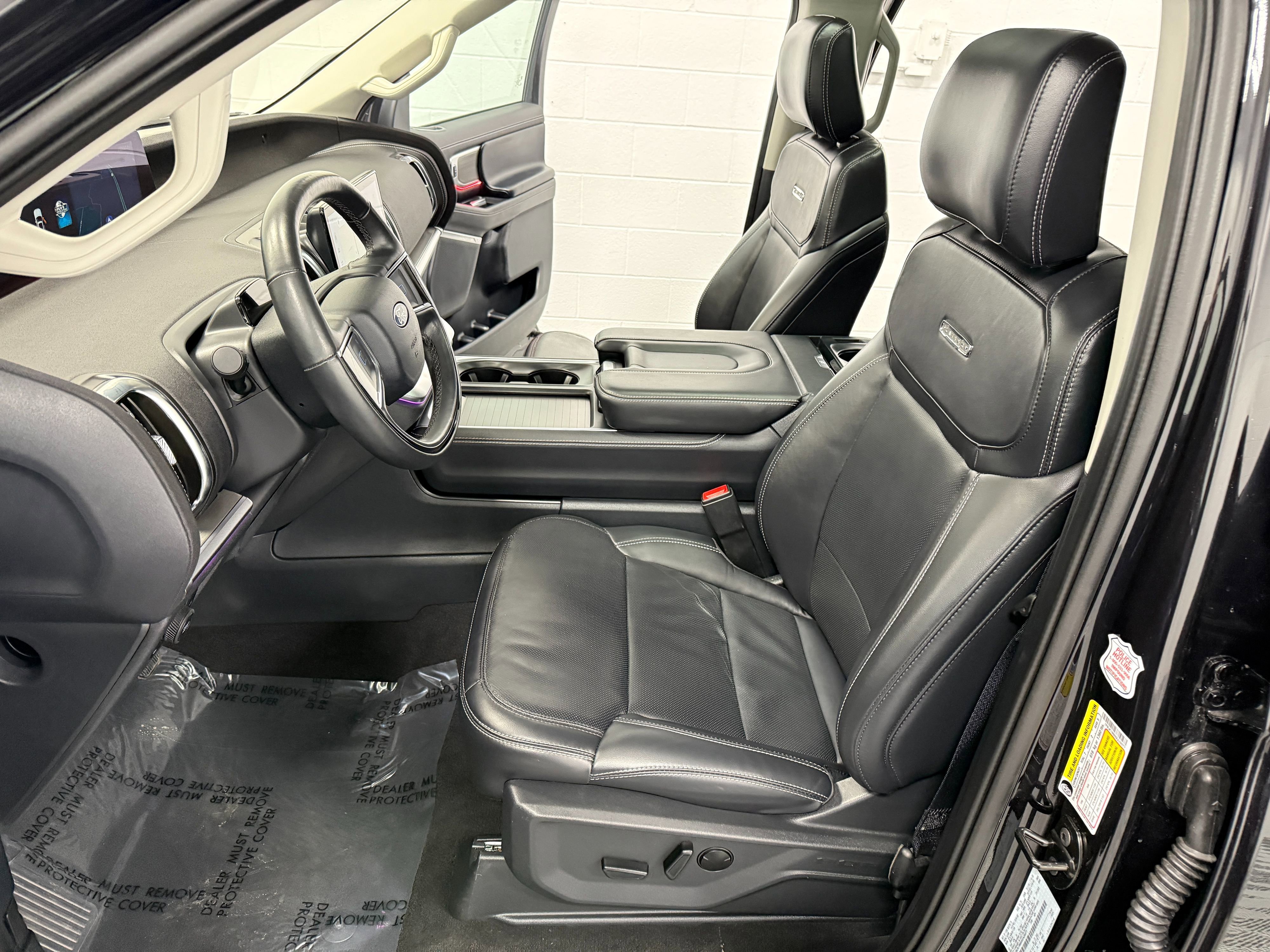 Used 2025 Ford Expedition Max Platinum AWD/4WD image 13