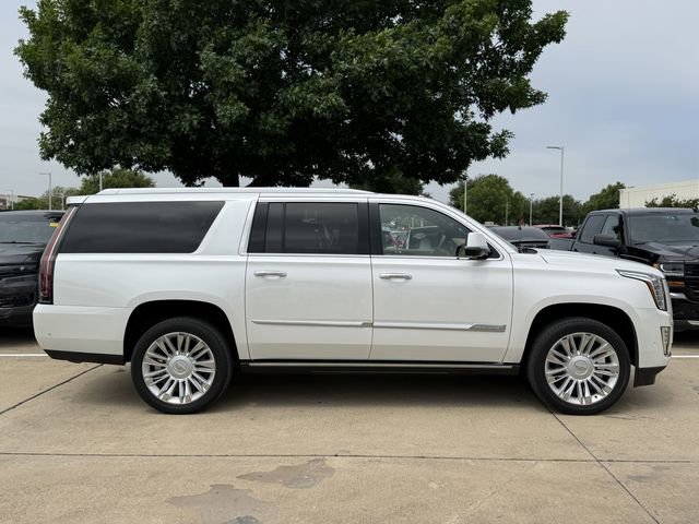 Used 2019 Cadillac Escalade ESV Platinum RWD image 3