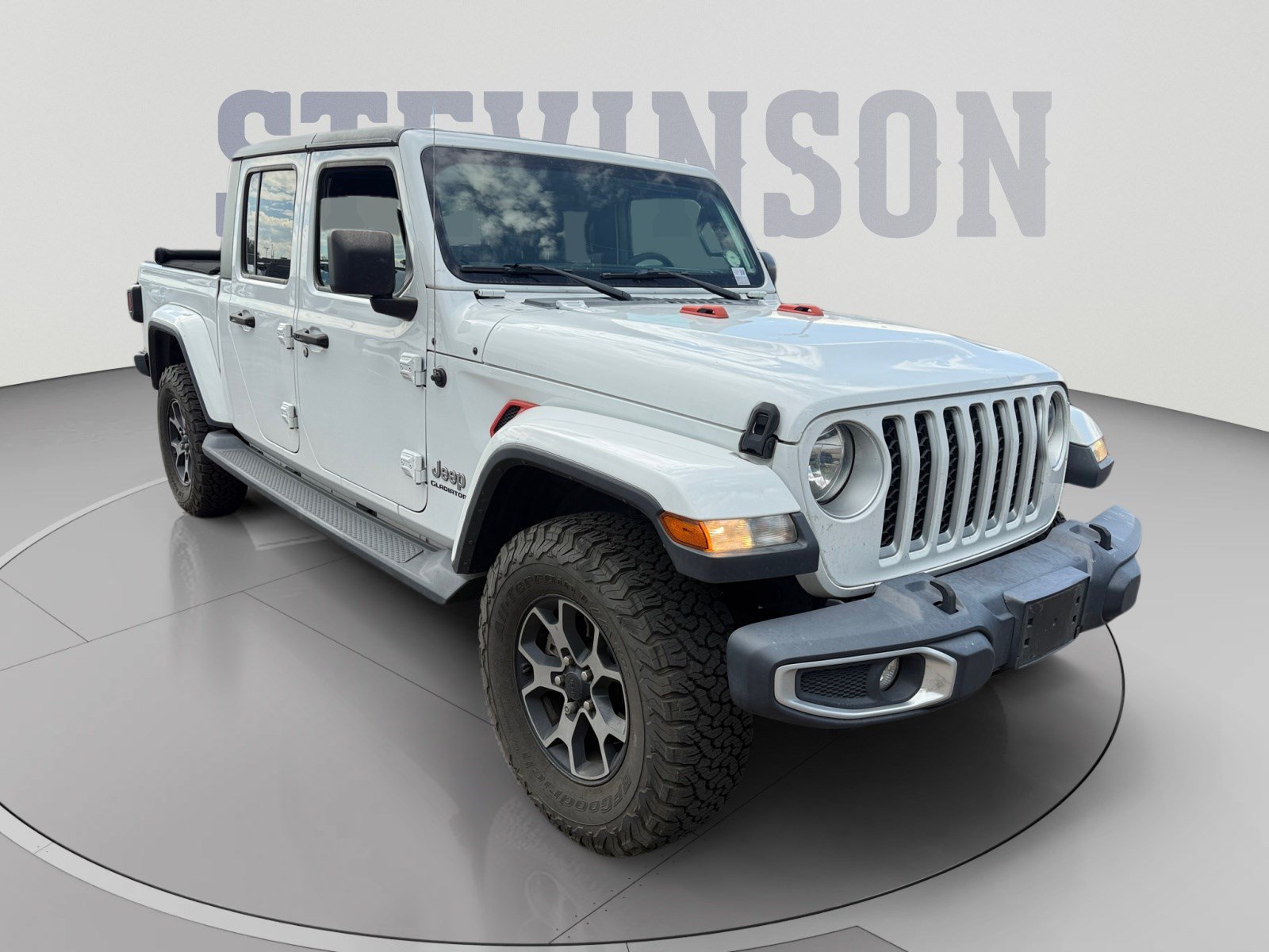 Used 2020 Jeep Gladiator Overland AWD/4WD image 7