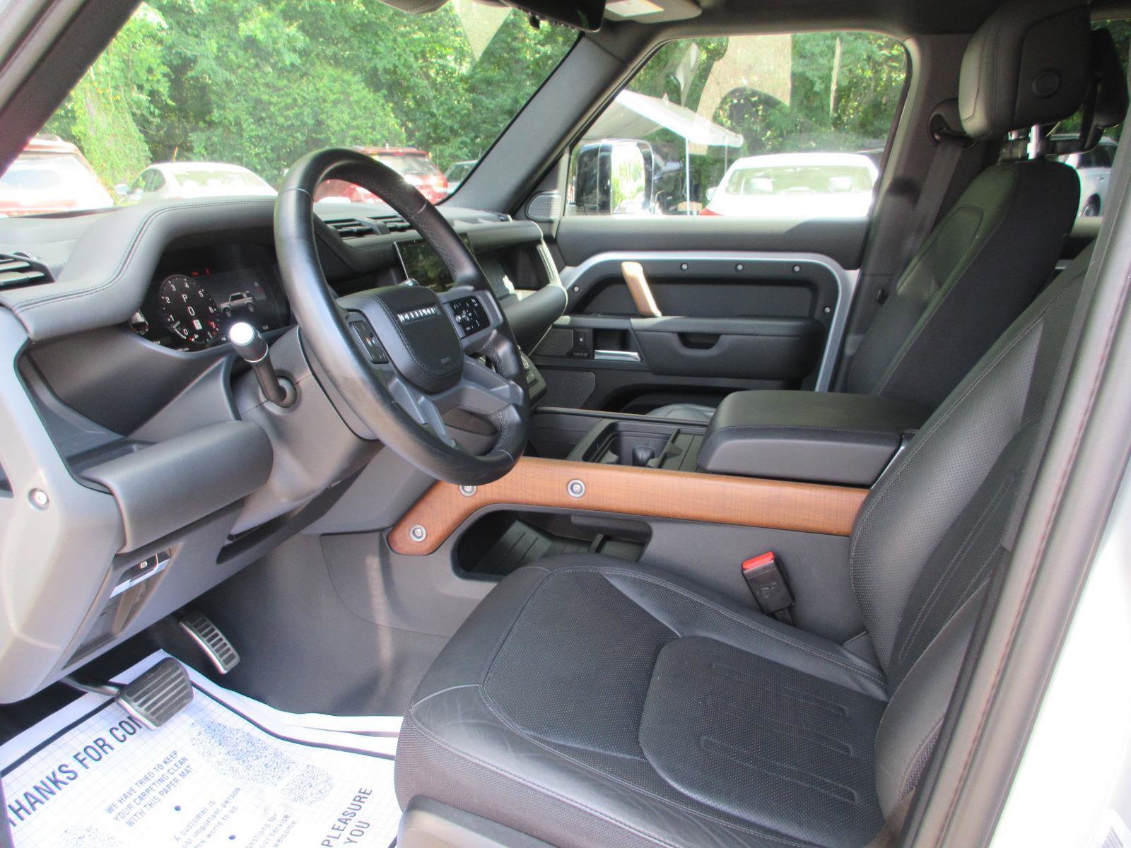 Used 2023 Land Rover Defender 110 X AWD/4WD image 13