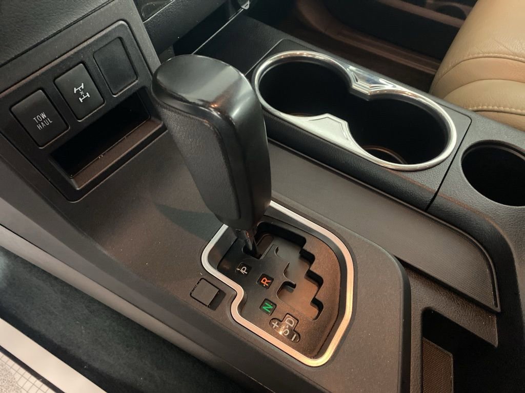 Used 2018 Toyota Sequoia Limited w/ Safety & Convenience Package AWD/4WD image 19
