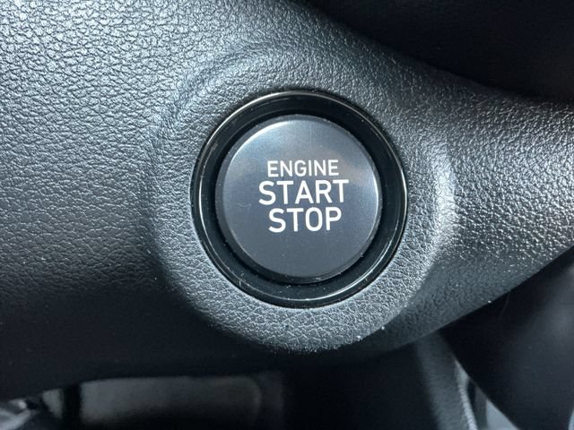Used 2022 Hyundai Venue Limited FWD image 26