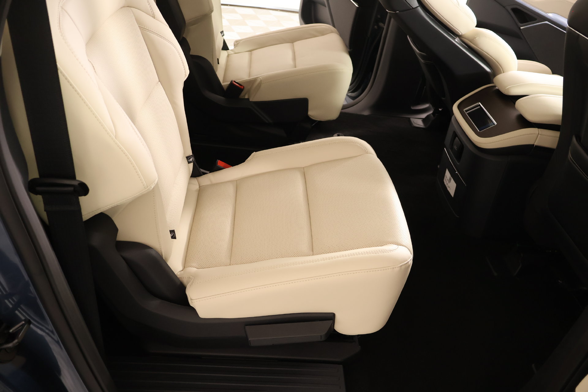 New 2027 Lincoln Navigator L Reserve AWD/4WD image 15