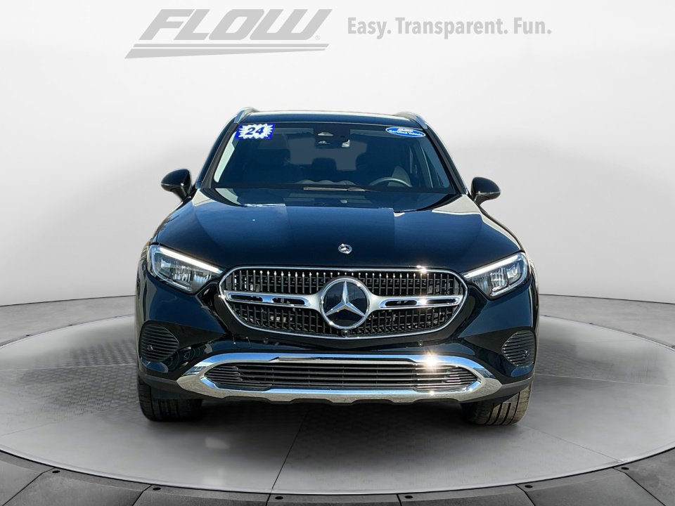 Used 2024 Mercedes-Benz GLC 300 image 3