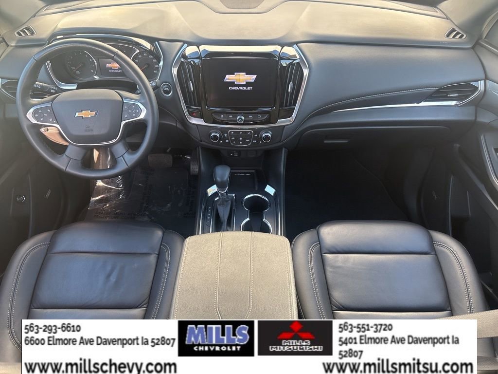 Used 2023 Chevrolet Traverse LT w/ LT Premium Package AWD/4WD image 14