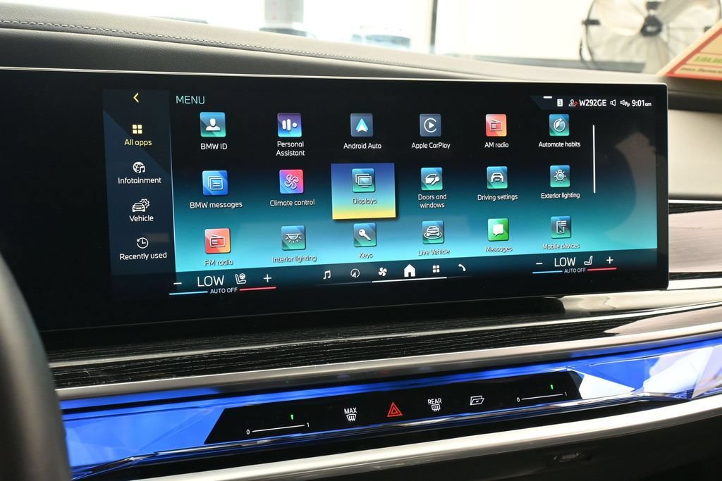 Used 2025 BMW 740i xDrive AWD/4WD image 22