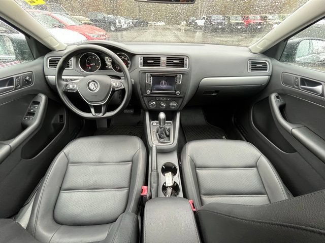 Used 2016 Volkswagen Jetta SE FWD image 14