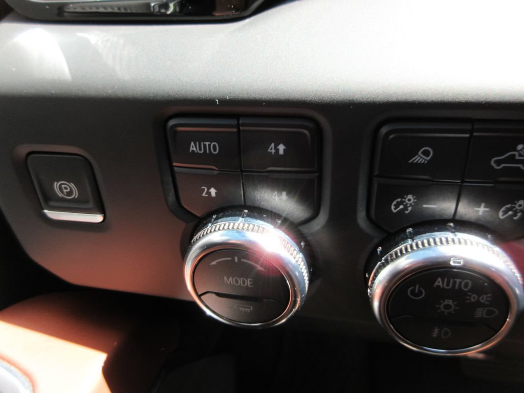 Used 2024 GMC Sierra 1500 Denali Ultimate AWD/4WD image 37