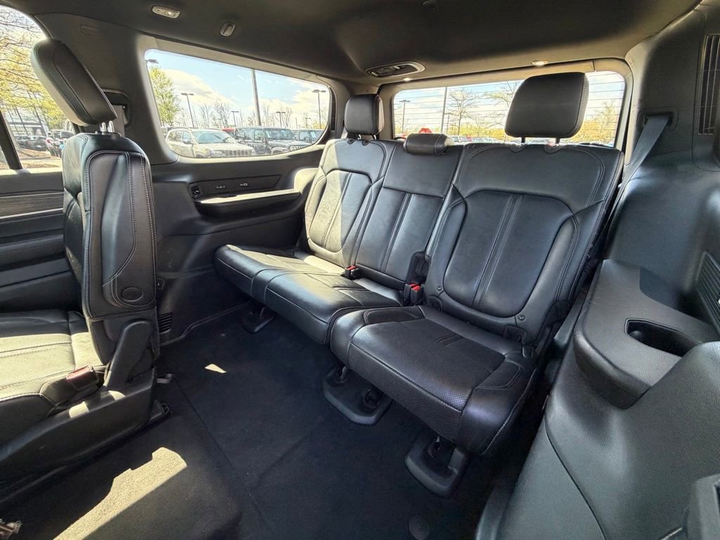 Certified 2024 Jeep Wagoneer Series III image 19