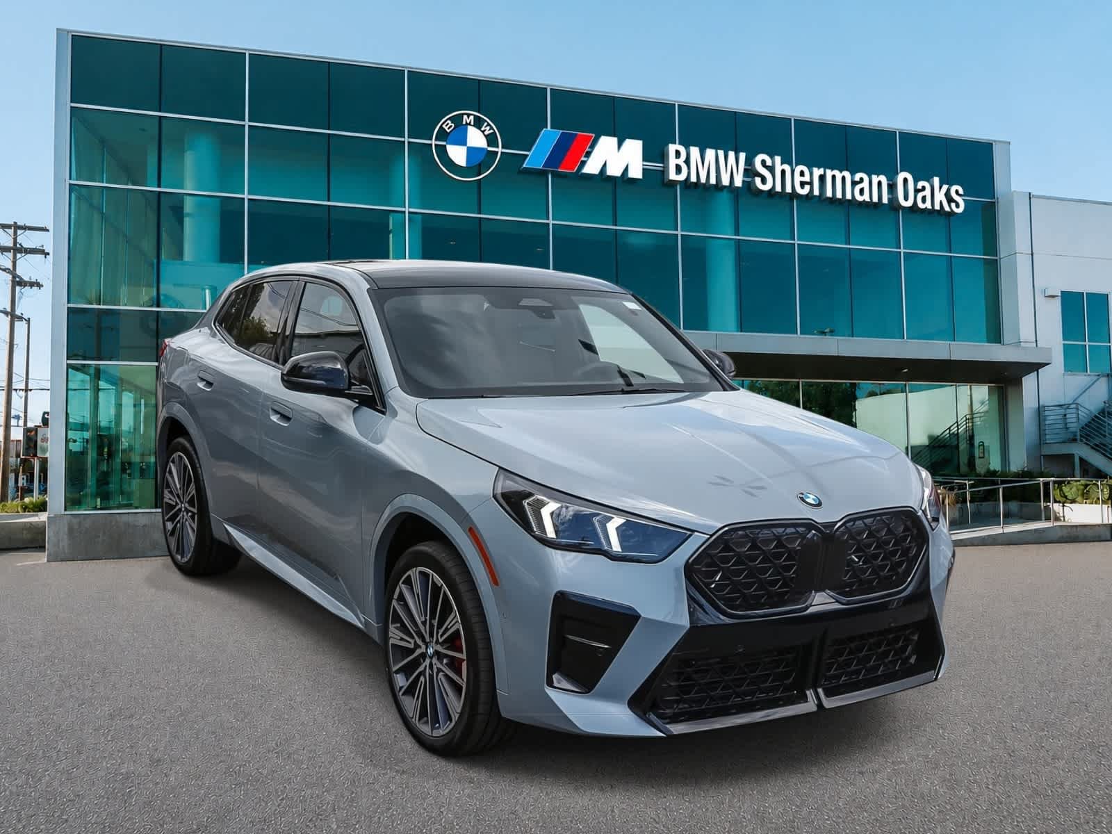 New 2026 BMW X2 xDrive28i w/ Technology Package AWD/4WD image 3