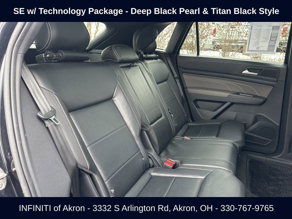 Used 2022 Volkswagen Atlas Cross Sport SE image 31