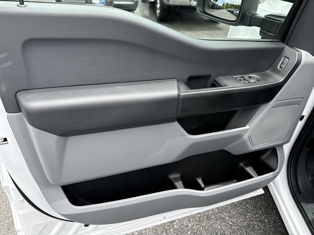 New 2025 Ford F250 XL w/ 360-Degree Camera Package RWD image 11