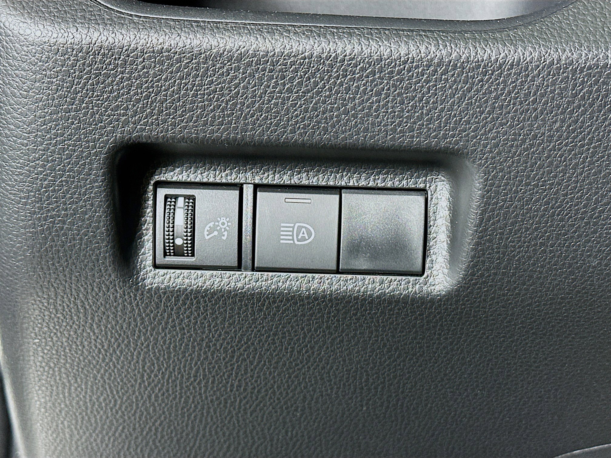 Used 2025 Toyota RAV4 LE image 17