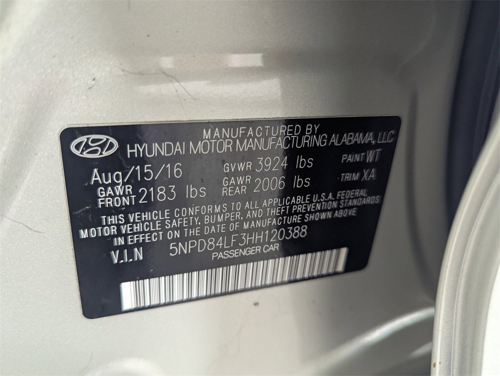 Used 2017 Hyundai Elantra SE image 26