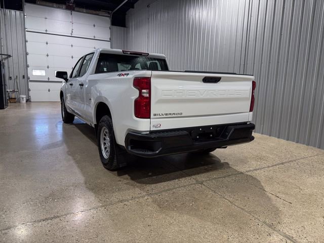 Used 2025 Chevrolet Silverado 1500 W/T AWD/4WD image 3