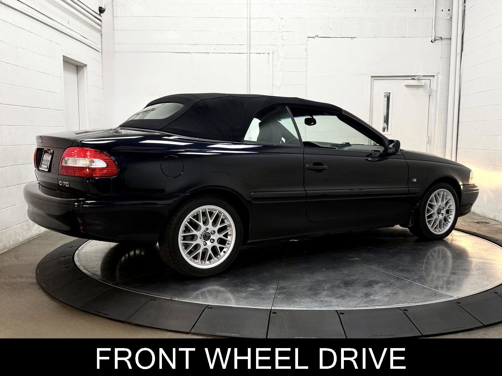 Used 2004 Volvo C70 HT FWD image 8