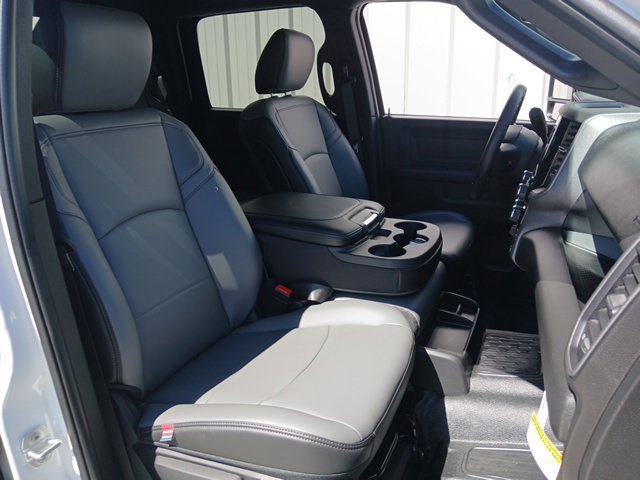 New 2027 RAM 4500 Tradesman w/ Chrome Appearance Group AWD/4WD image 29