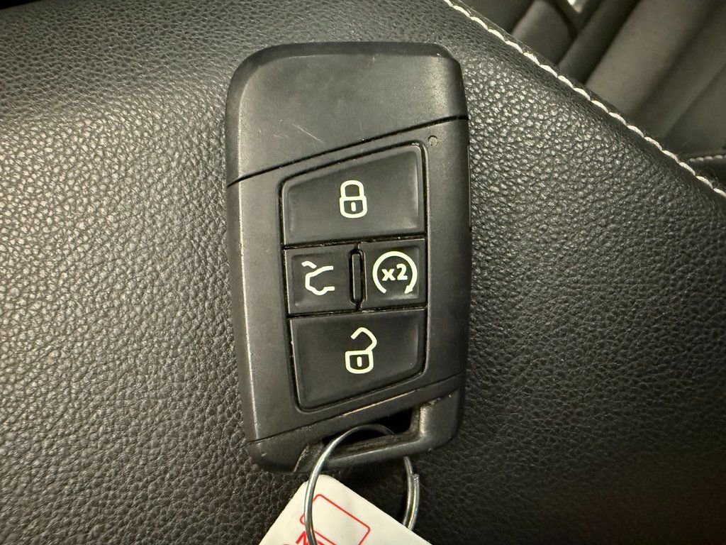 Used 2024 Volkswagen Jetta SE image 16