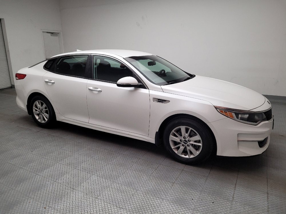 Used 2016 Kia Optima LX image 11