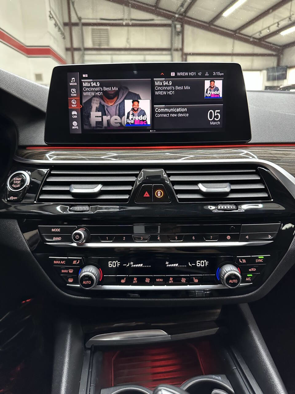 Used 2020 BMW 530i w/ Convenience Package image 28