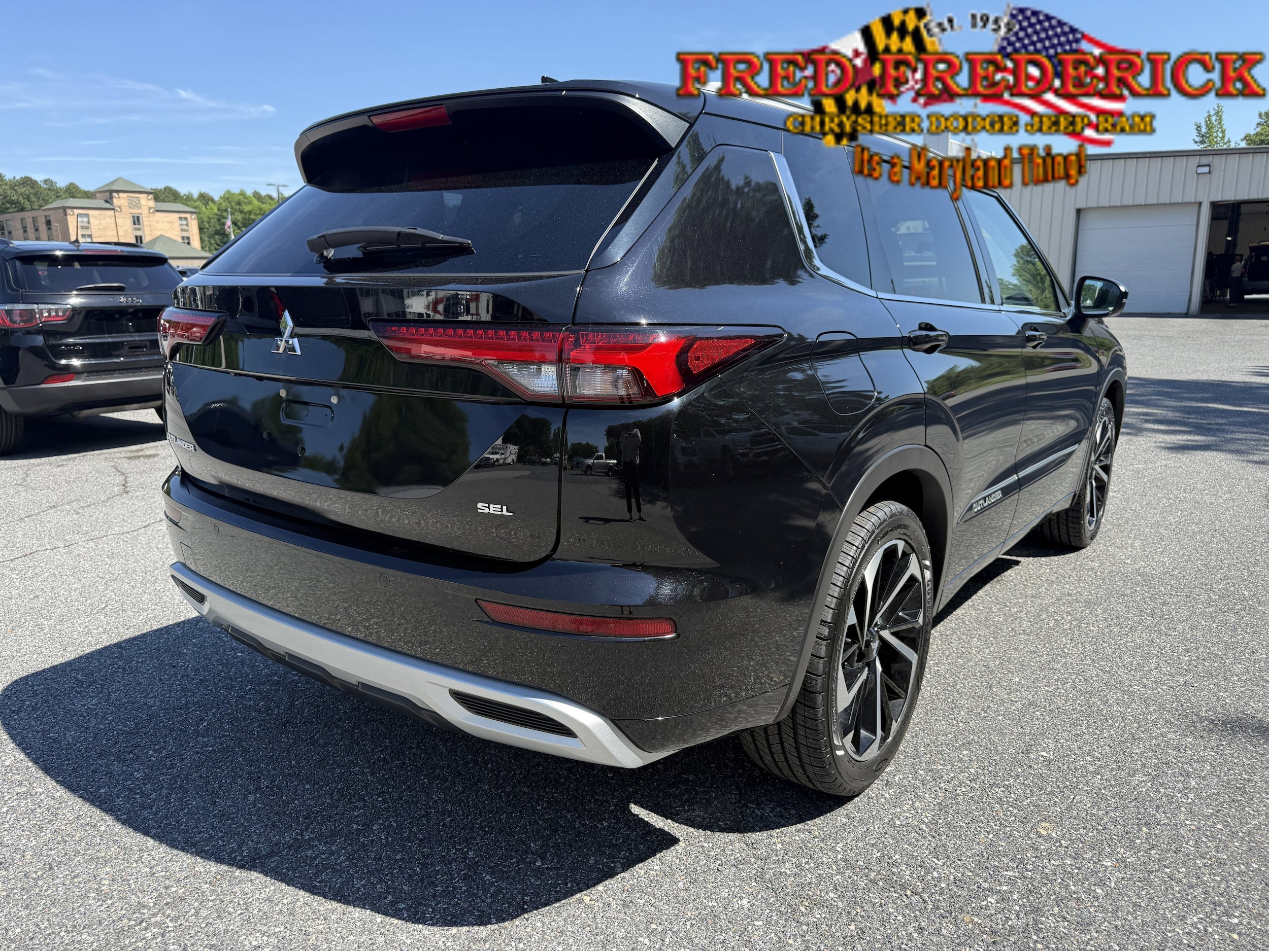 Used 2024 Mitsubishi Outlander SEL AWD/4WD image 9
