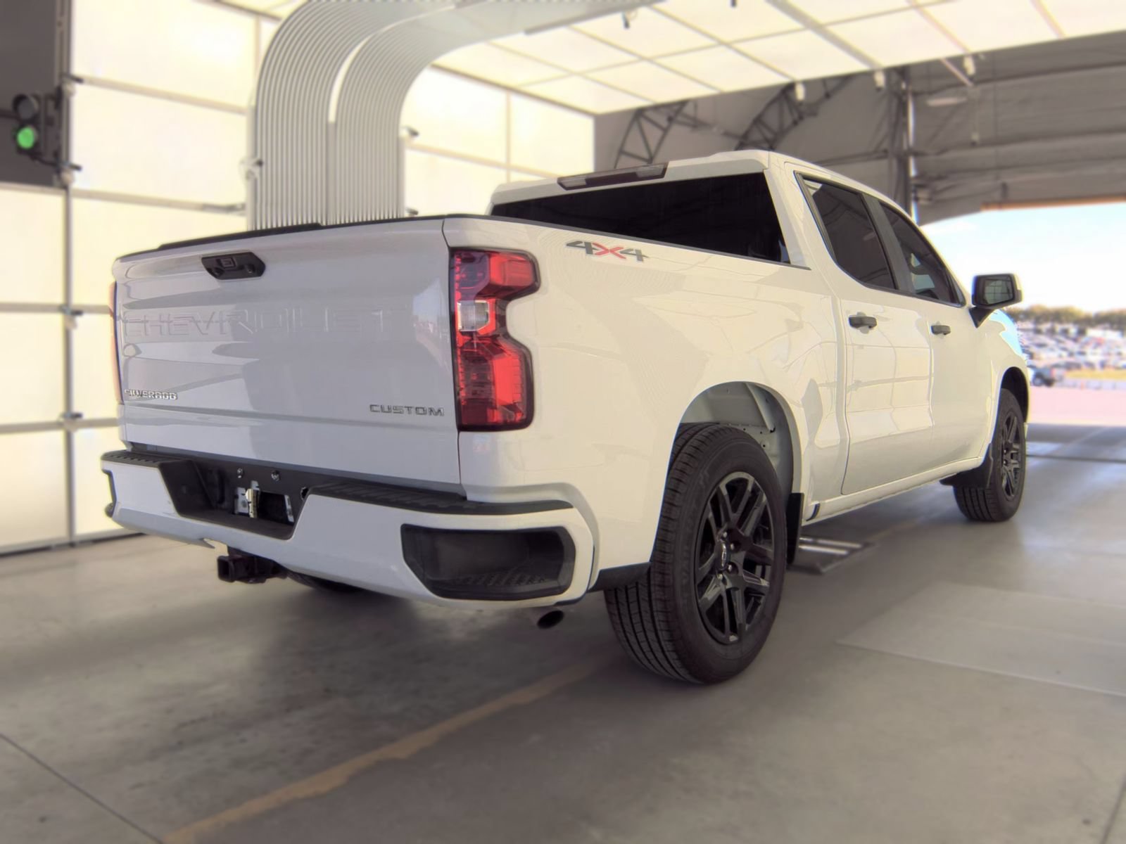 Used 2022 Chevrolet Silverado 1500 Custom AWD/4WD image 2