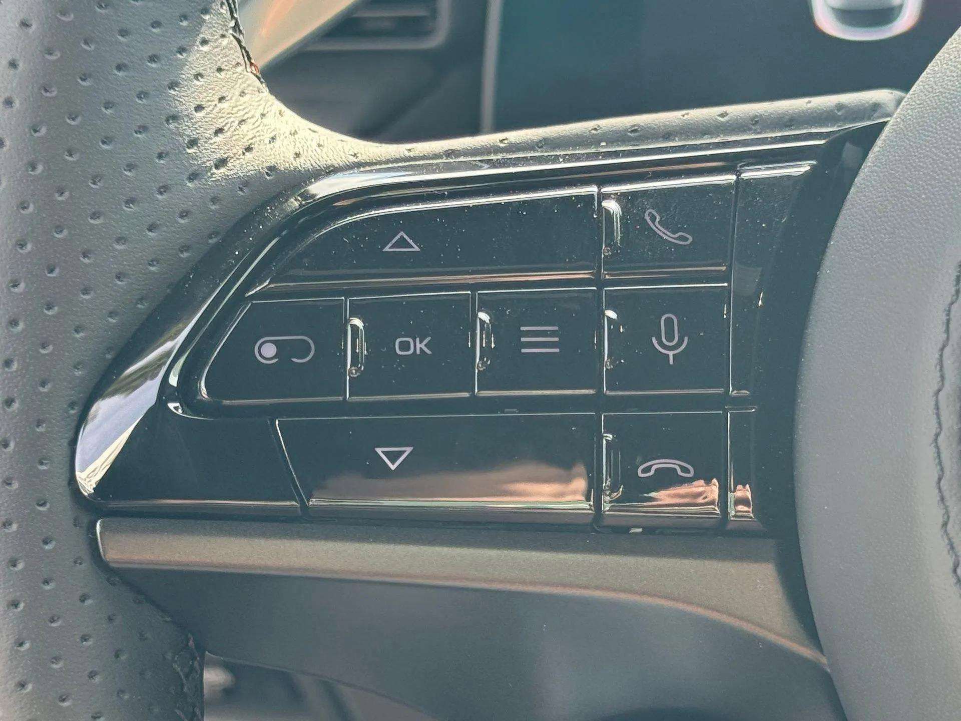 New 2025 Maserati Grecale GT image 31