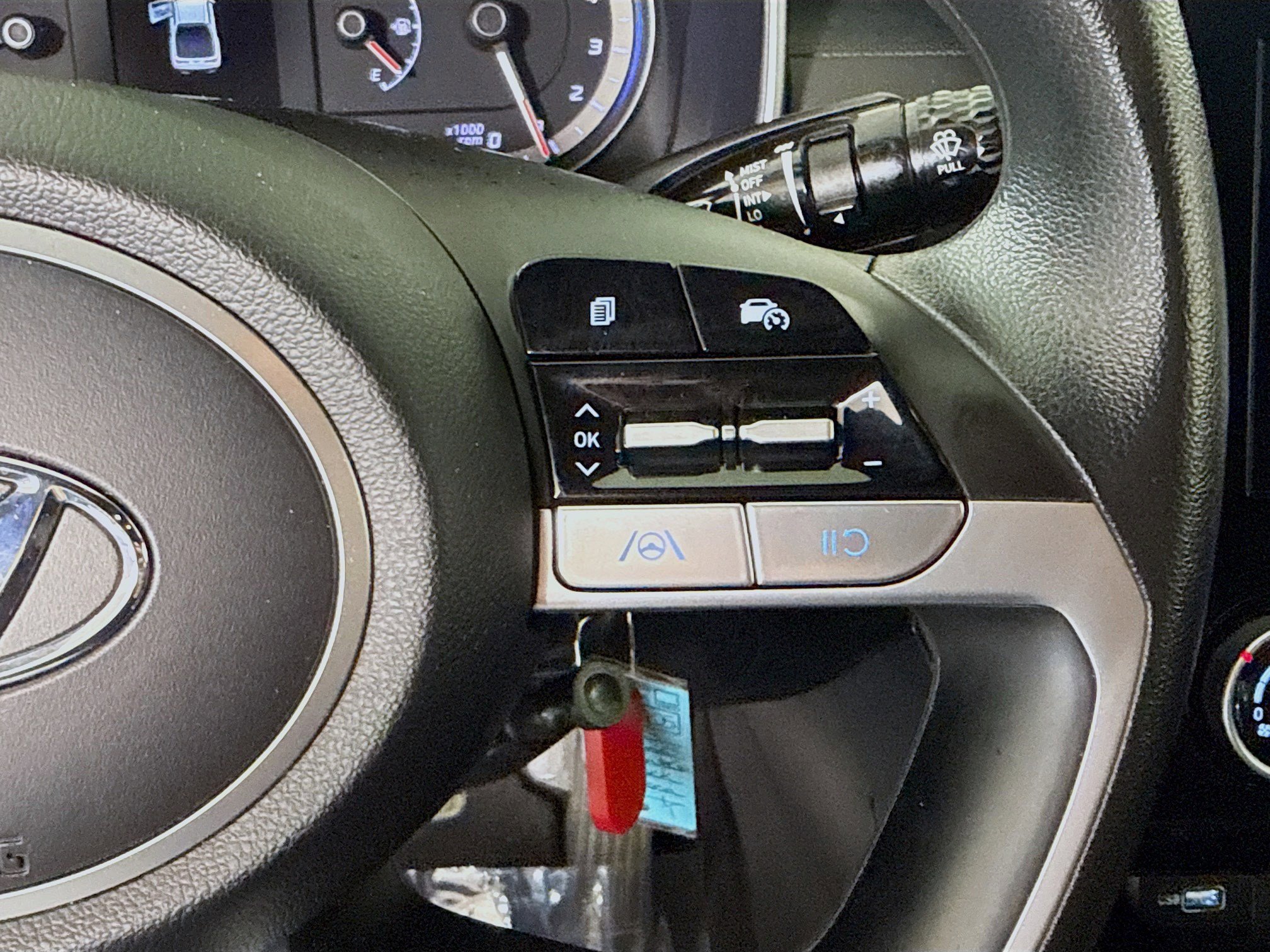 Used 2023 Hyundai Santa Cruz SE image 15