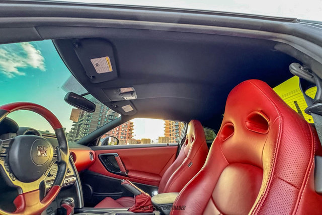 Used 2014 Nissan GT-R Premium w/ Premium Interior Package image 55