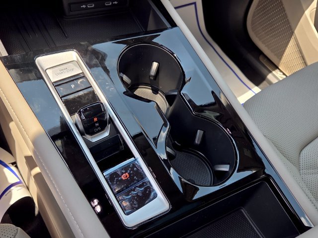 New 2026 Volkswagen Atlas SE FWD image 23