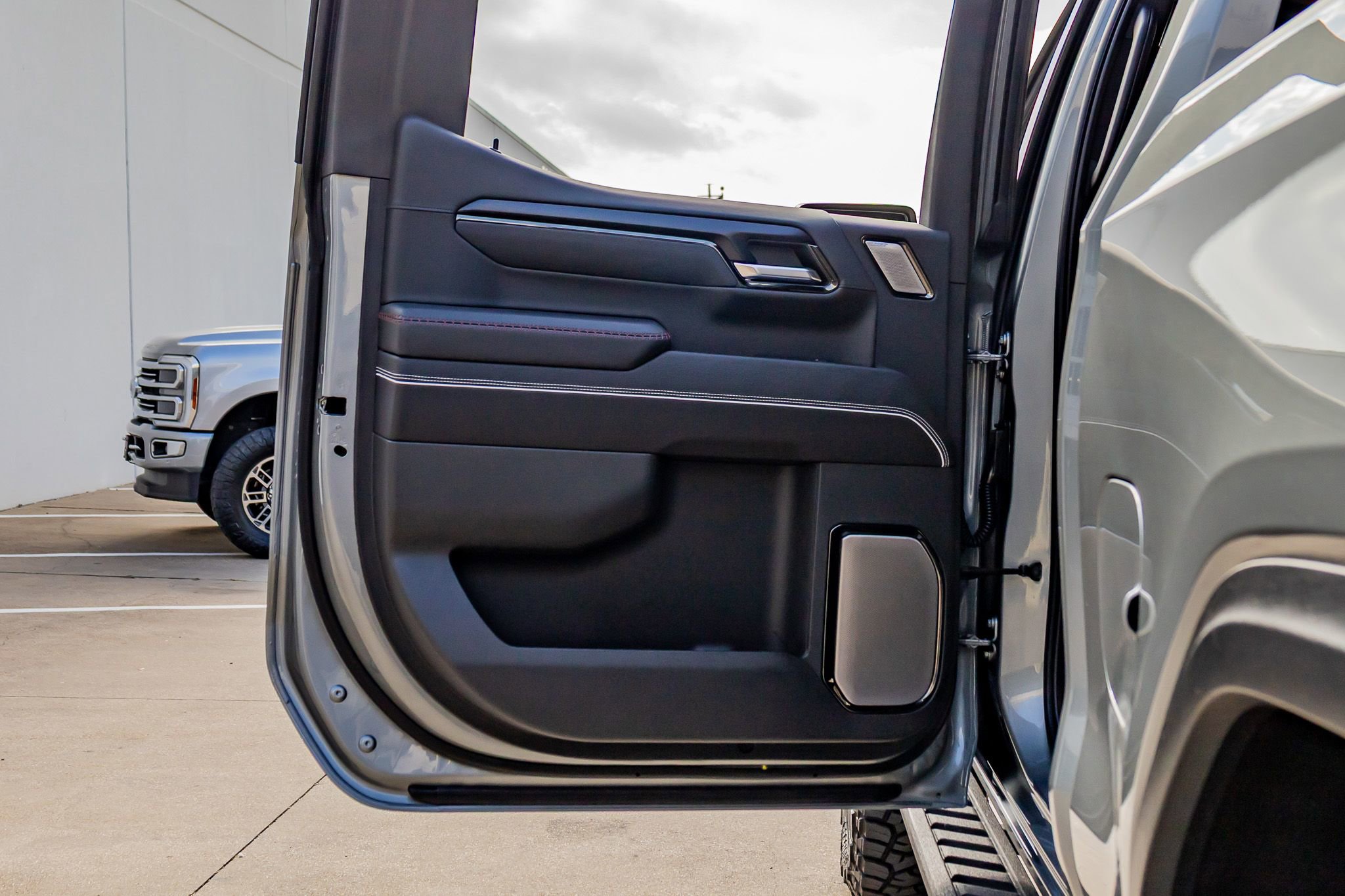 Used 2026 GMC Sierra 1500 AT4X image 38