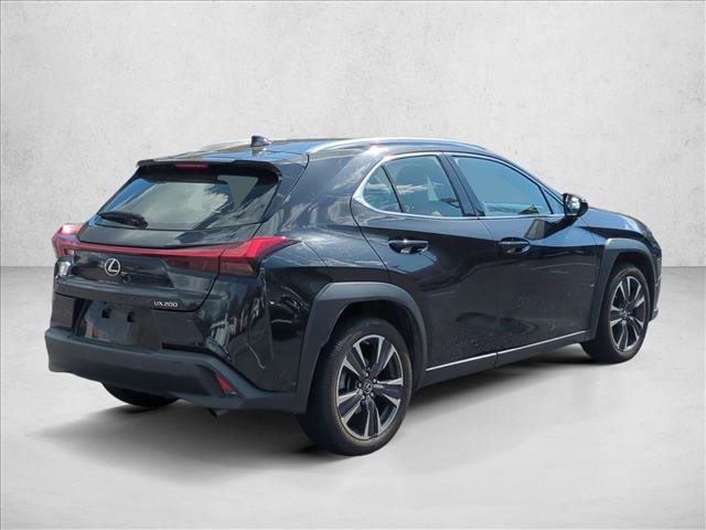 Used 2022 Lexus UX 200 w/ Accessory Package (Z1) image 5
