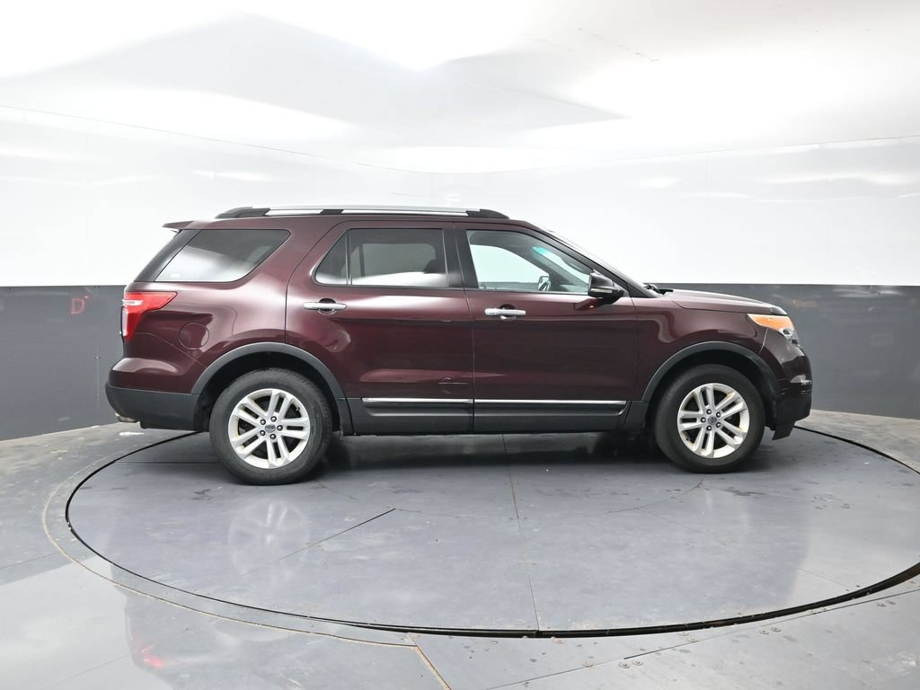 Used 2011 Ford Explorer XLT w/ 202A Rapid Spec Order Code AWD/4WD image 2