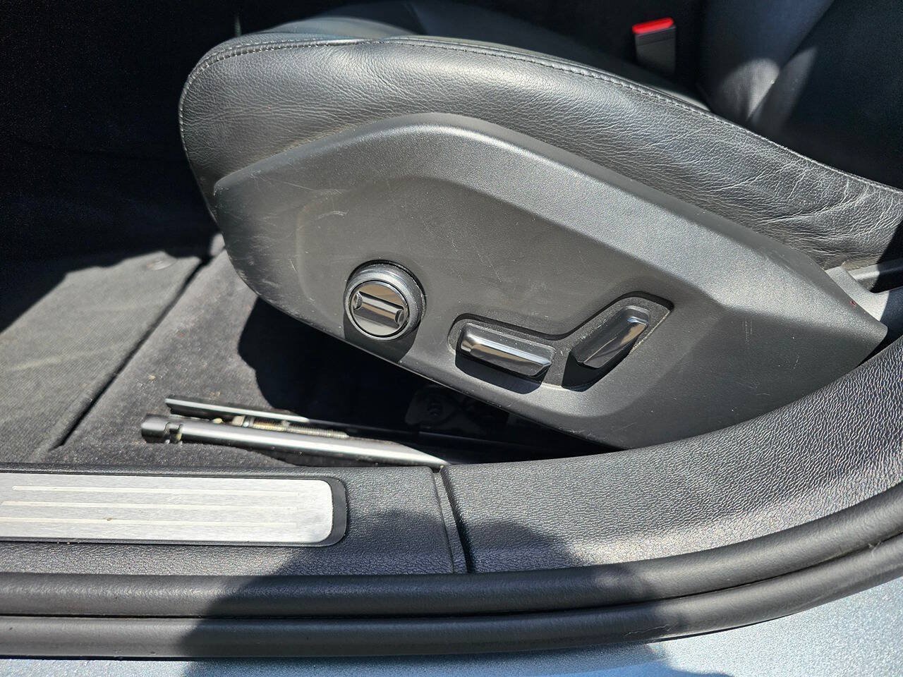 Used 2019 Volvo S60 T6 Momentum w/ Premium Package AWD/4WD image 12